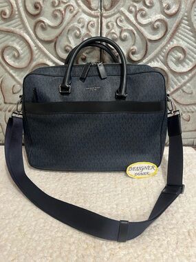 SALE!! MICHAEL KORS Harrison Signature Logo Briefcase EUC! Unisex